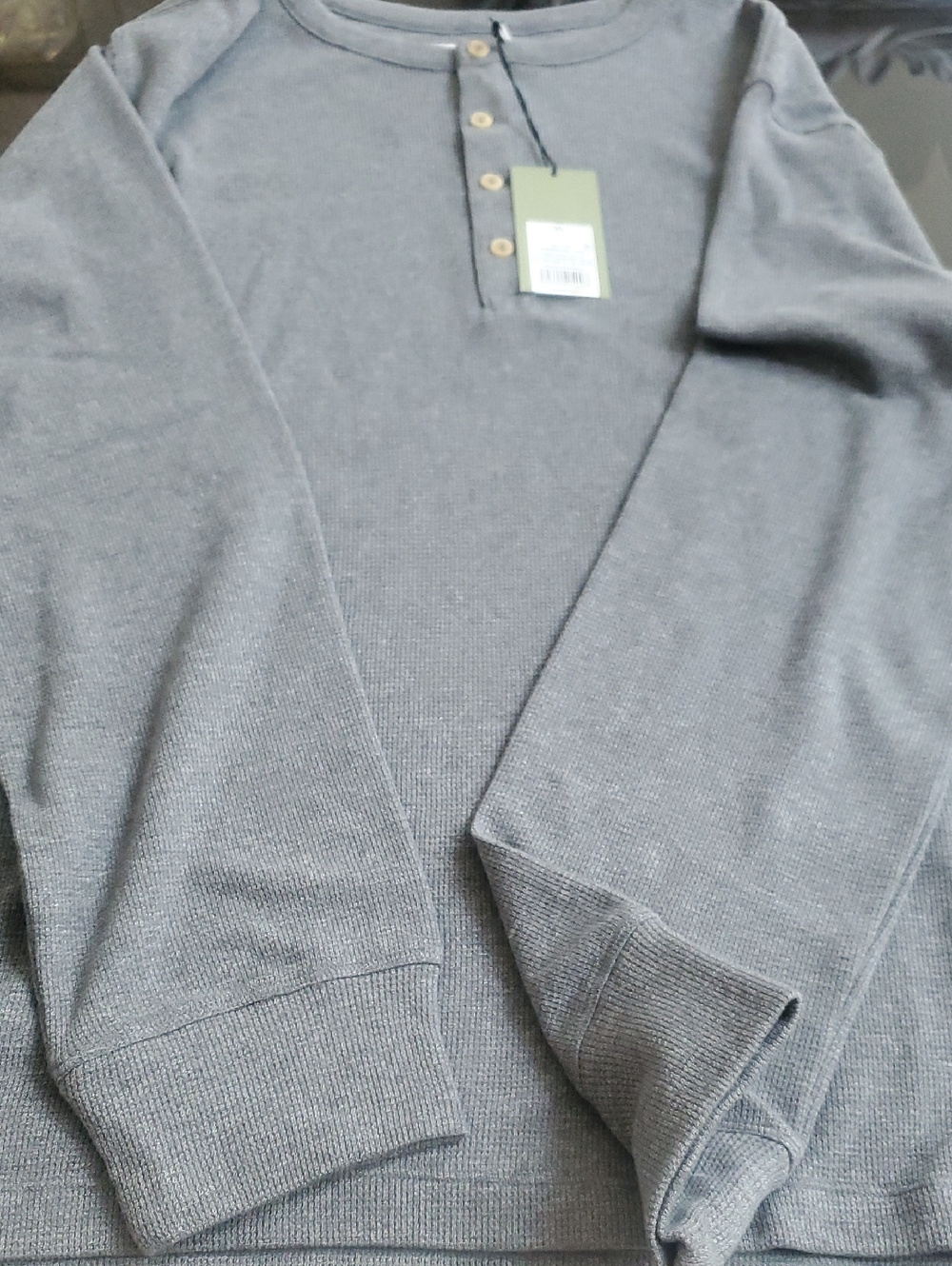 NWT gray Men's Henley Tee Shirt Size  XL 55 cotton 45 polyester